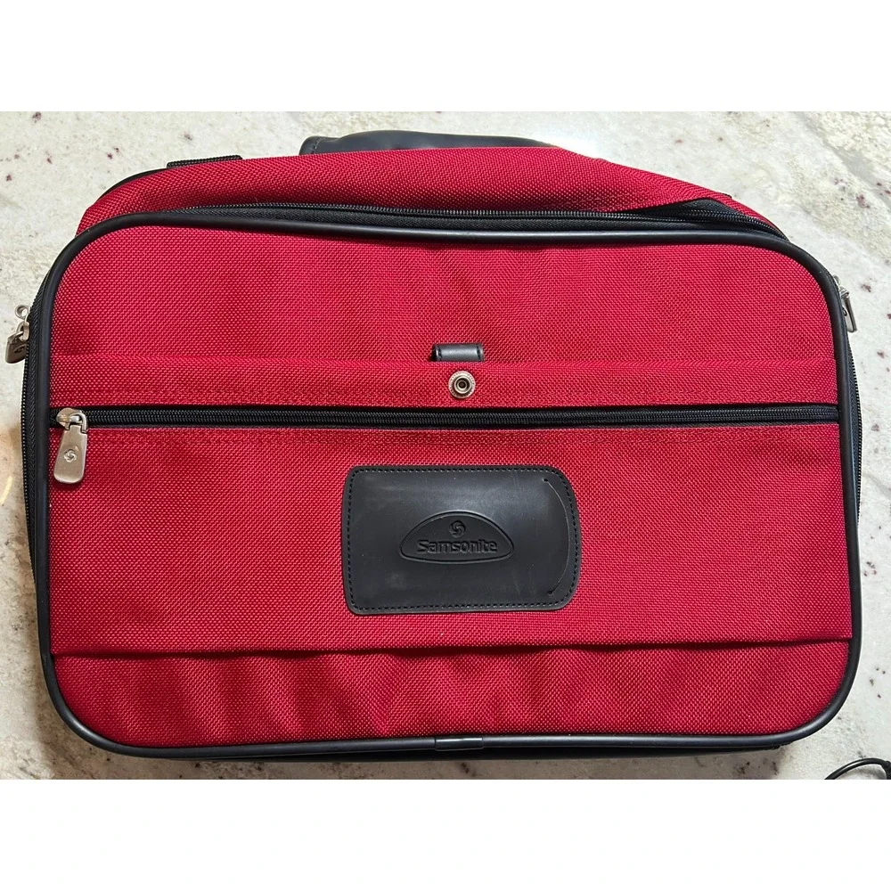 Samsonite Red Padded Laptop Bag Briefcase Messenger Carry On 17